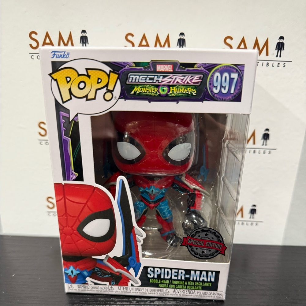 Spider Man Meshstrike Funko Pop!  #997 (Special Edition) + Protector